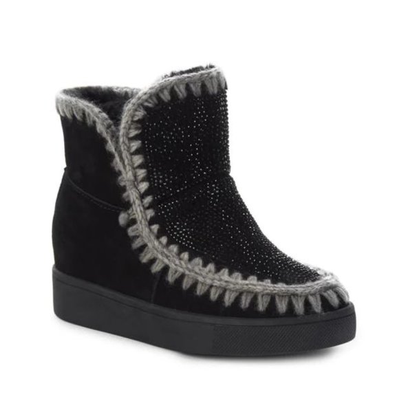 NWT Anabel Black Embellished Waterproof Faux-Fur & Suede Mocassin Booties. - Picture 1 of 9